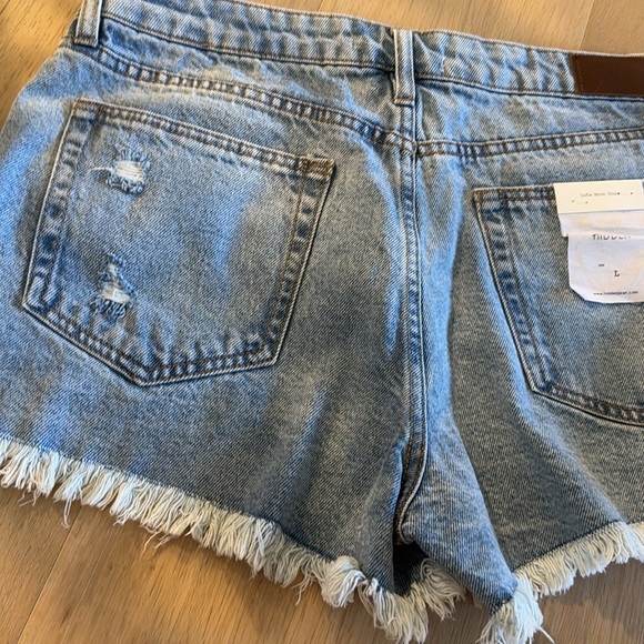 Hidden Jean Shorts Sz L Sofie mom Jean shorts frayed $72 NWT - Picture 12 of 12